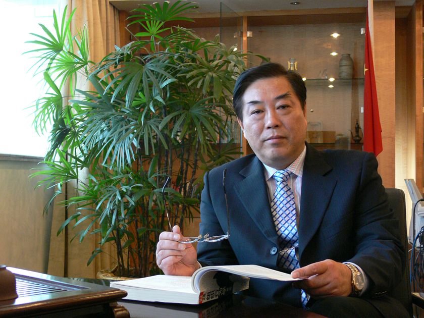 1422348125238353F08D.jpg 董总照片_副本.jpg